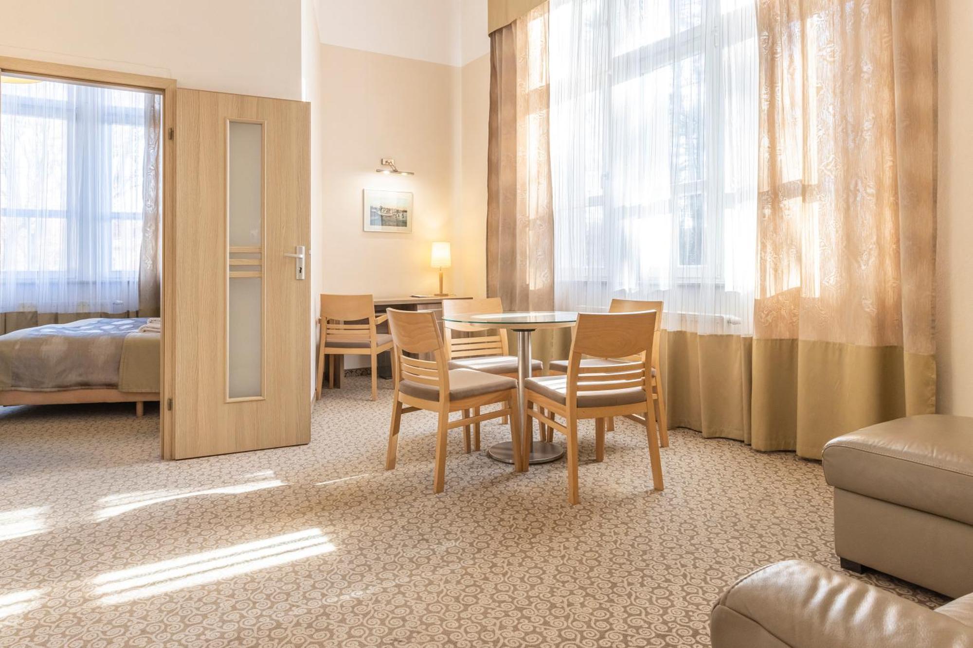 Hotel Cesarskie Ogrody Swinoujscie Kültér fotó